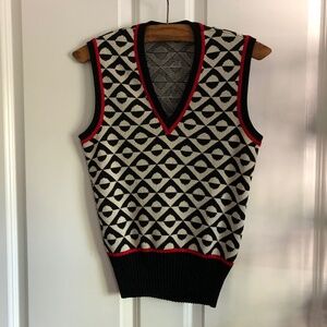 Vintage Black & White Geometric Pattern V-Neck Top Sleeveless Knit Sweater Vest